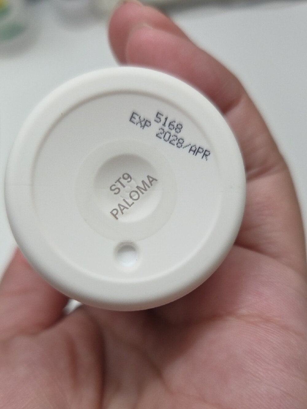 ILIA Skin Tint Serum in Paloma - Picture 4 of 5